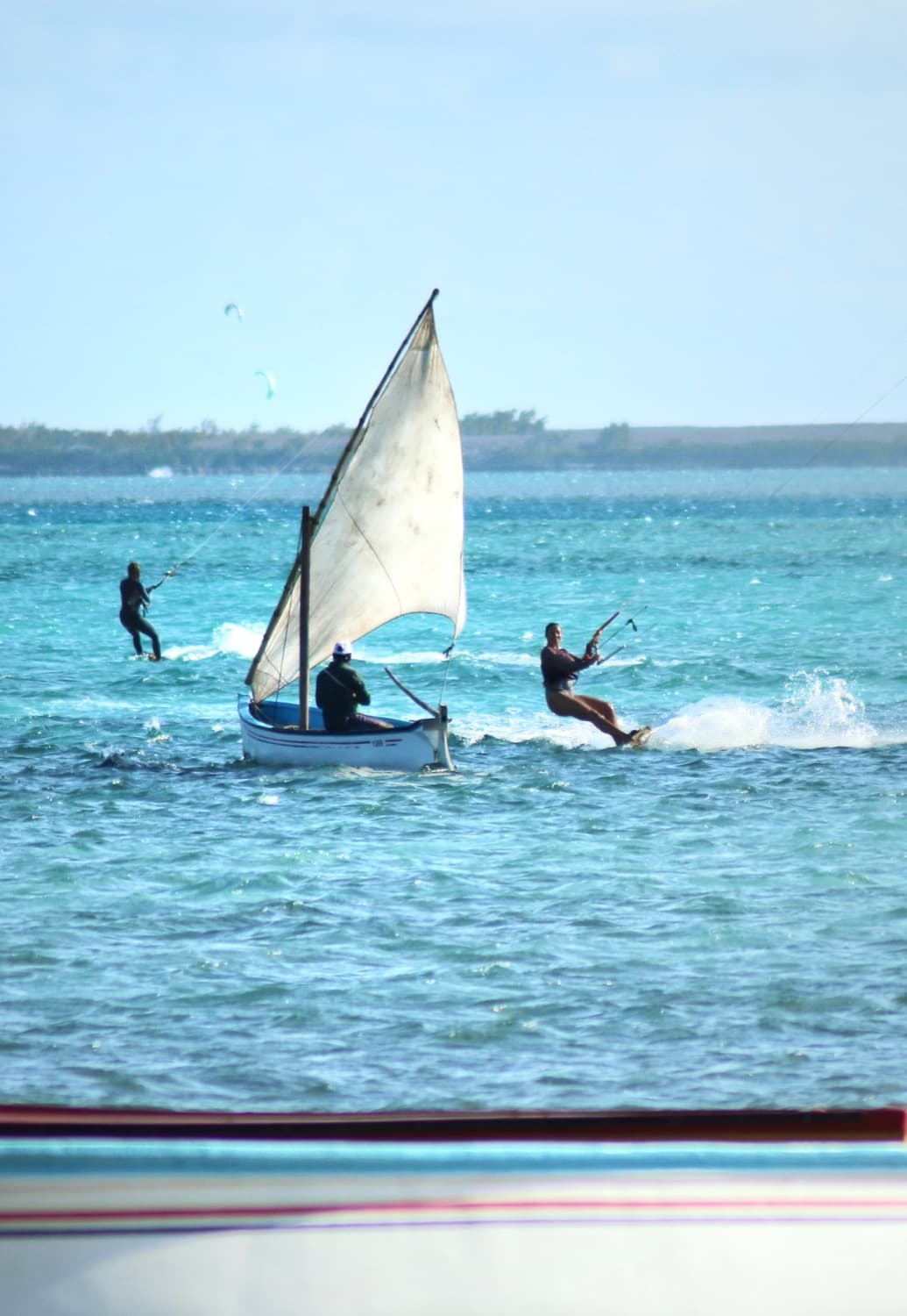 Pirogue à voile traditionnelle sur le lagon de Rodrigues